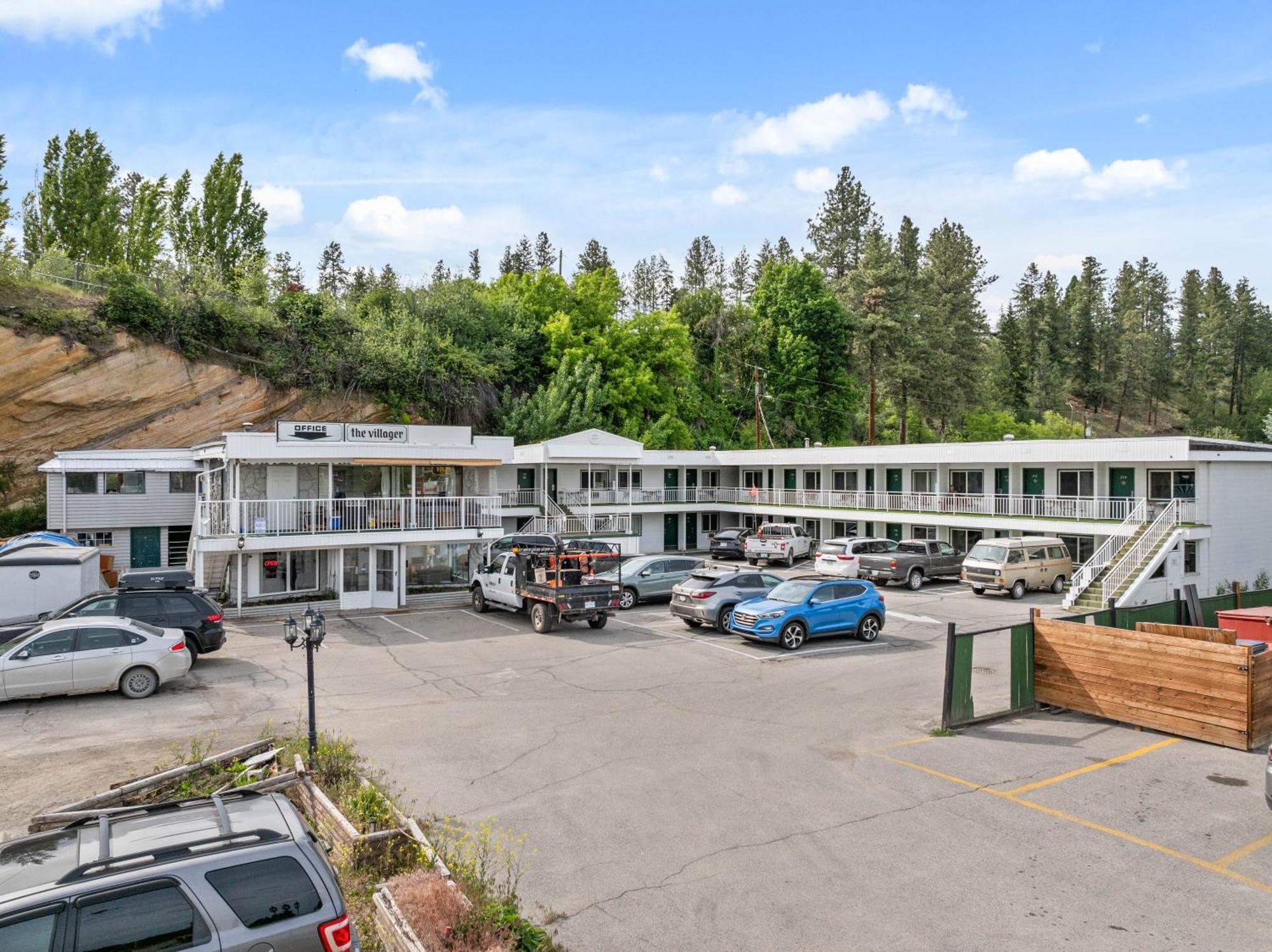 The Villager Inn Princeton Motel Exterior photo